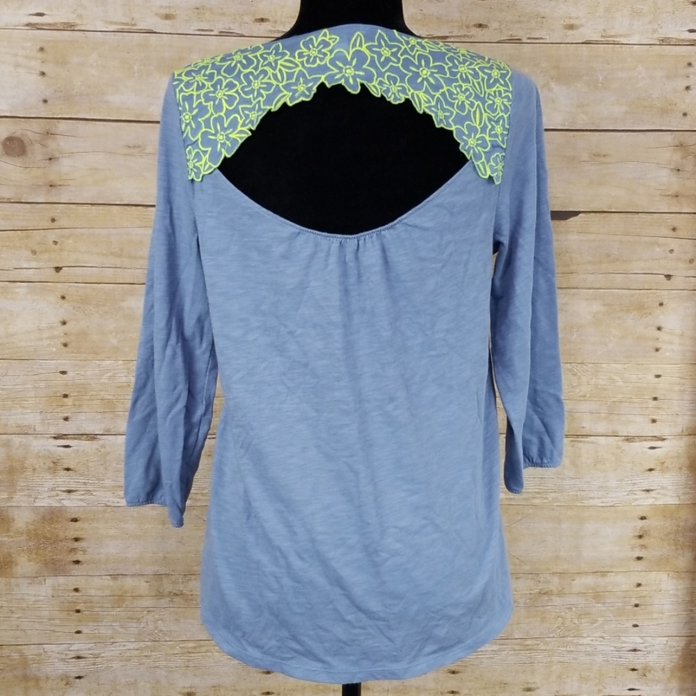 American Eagle Floral Embroidered Cut Out Top - Picture 5 of 8